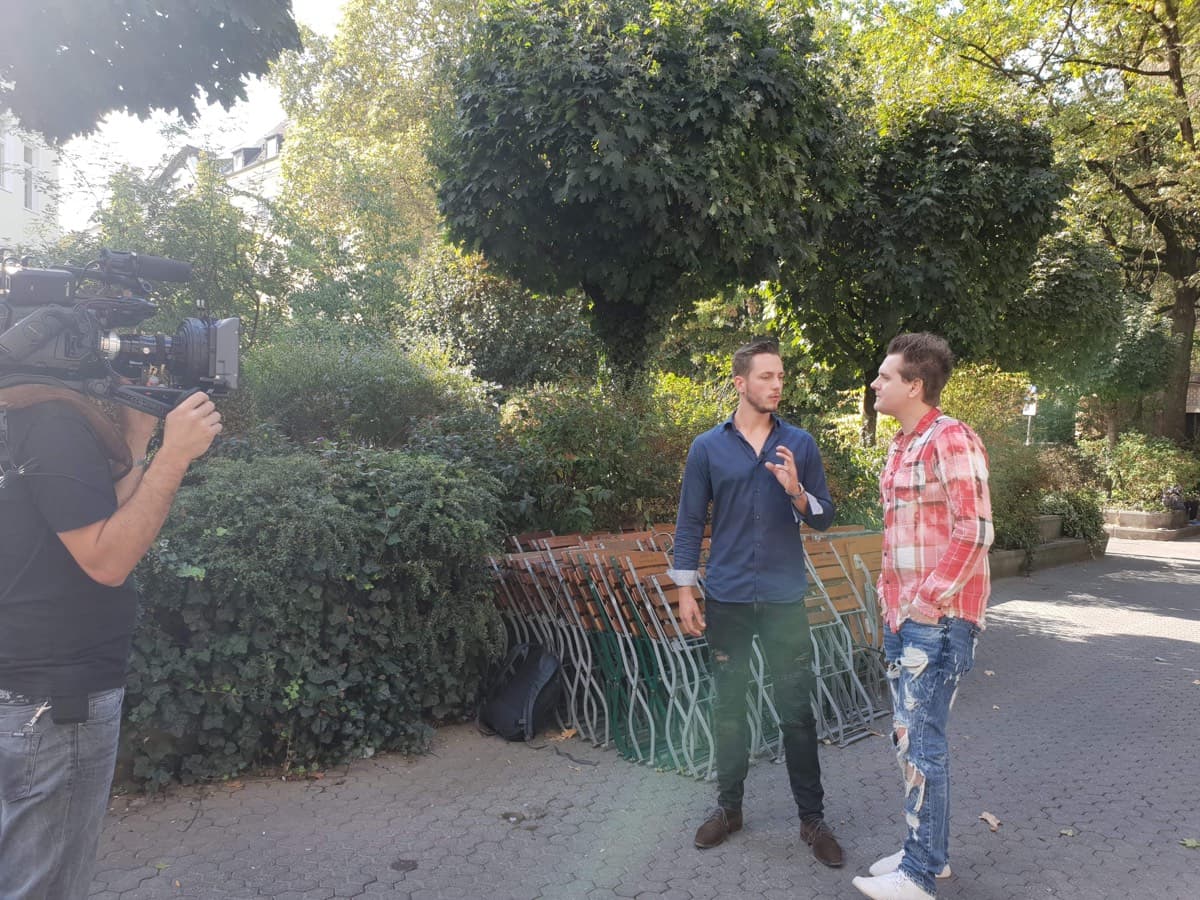 Videodreh Ideenfindung — Interview draußen